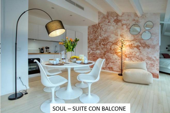 Lumi Nuovissimi Loft Mansardati Da 2 O 4pax In Loreto *