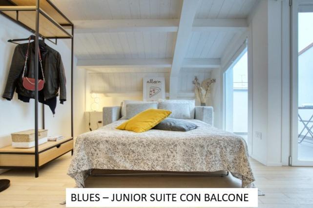 Lumi Nuovissimi Loft Mansardati Da 2 O 4pax In Loreto Appartamento *